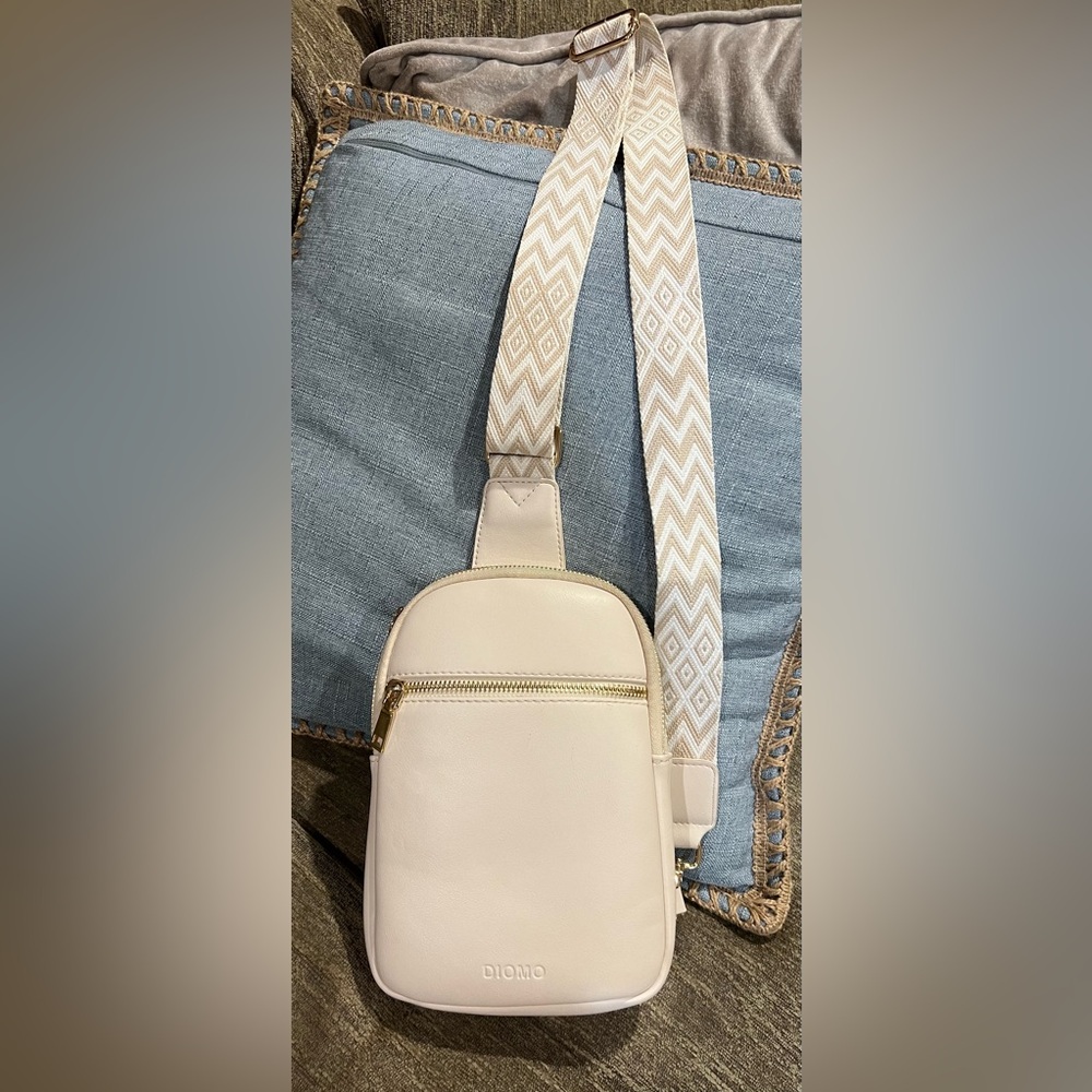 Diomo Crossbody Sling Bag Cream